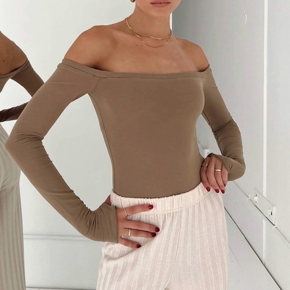 Princess Polly Light Brown Off Shoulder Long Sleeve Bodysuit Women’s Size 2 - Picture 1 of 7